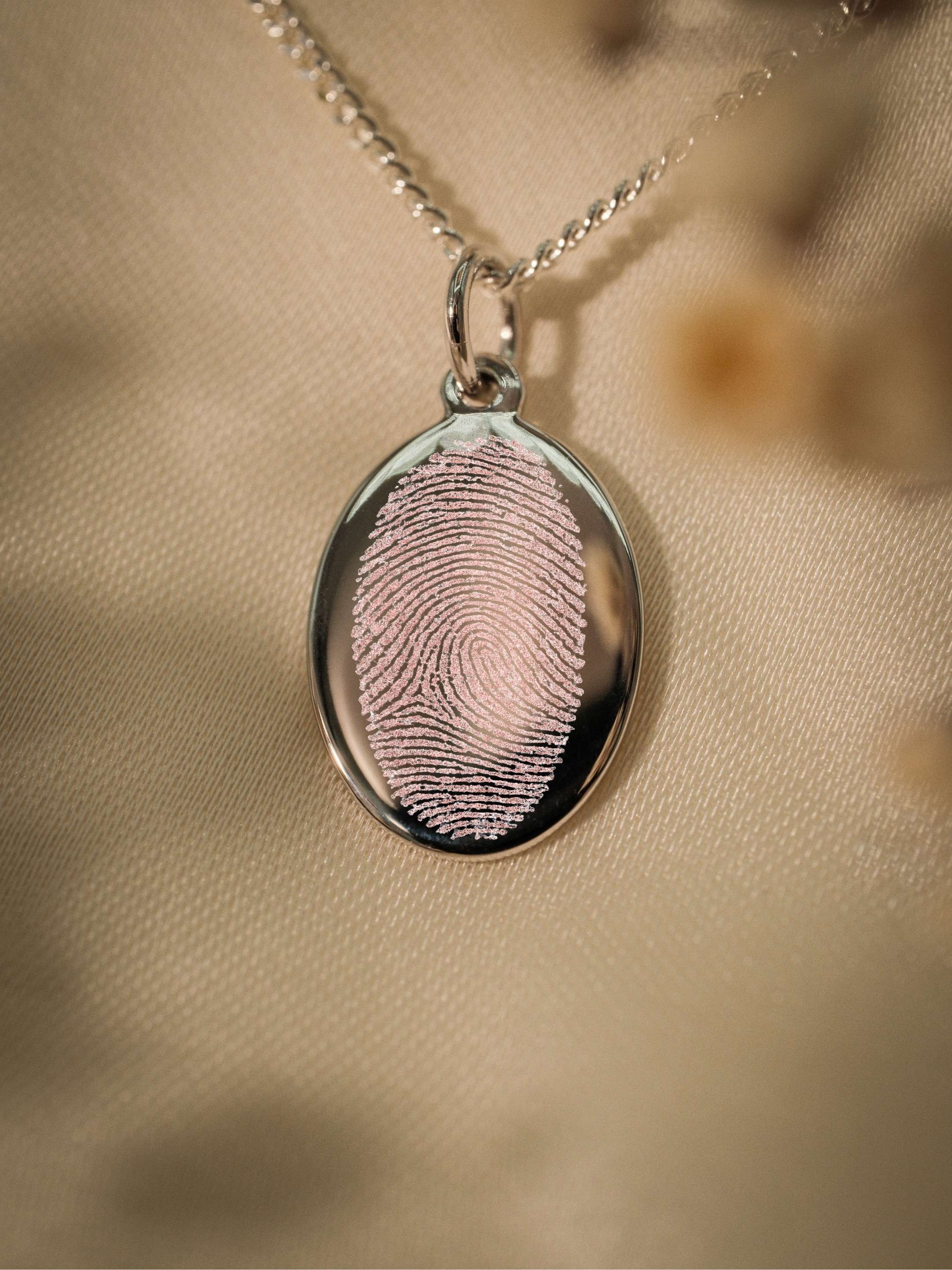 Fingerabdruck Halskette – Mila (925 Silber)